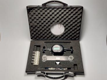 E1-Riss-Messgerät – der elektronische Riss-Monitor - mit QR Code